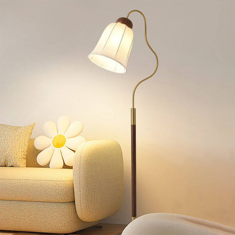 Traditionelle französische Glocke bedruckter Metallstoff 1-Licht Stehlampe für Wohnzimmer 