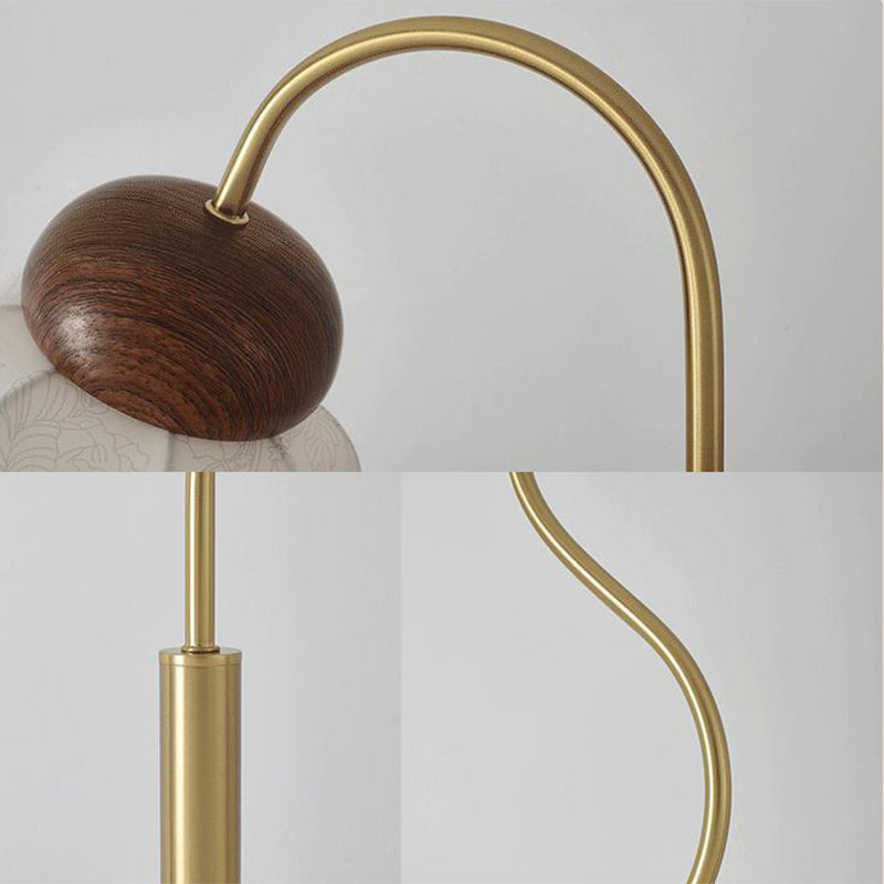 Traditionelle französische Glocke bedruckter Metallstoff 1-Licht Stehlampe für Wohnzimmer 
