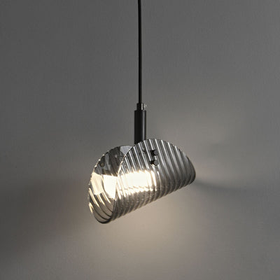 Suspension LED en verre rayé incurvé scandinave contemporain pour chevet 