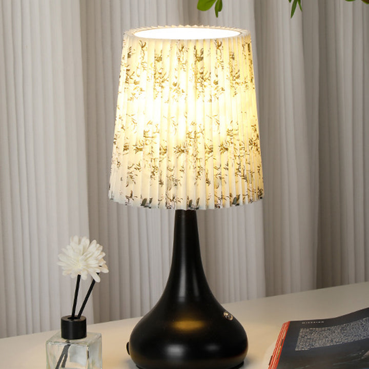 Lampe de table à 1 lumière avec abat-jour en tissu rechargeable en forme de cylindre floral traditionnel français, veilleuse pour table de chevet 