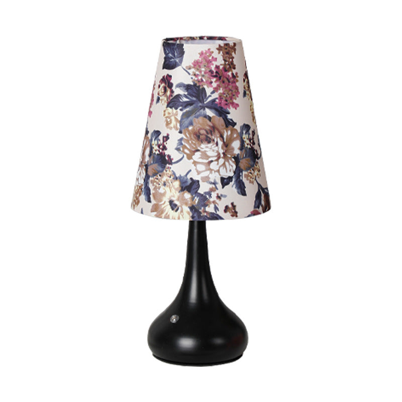 Lampe de table à 1 lumière avec abat-jour en tissu rechargeable en forme de cylindre floral traditionnel français, veilleuse pour table de chevet 