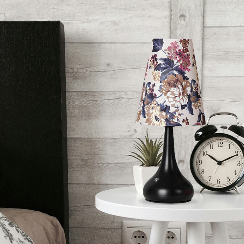 Lampe de table à 1 lumière avec abat-jour en tissu rechargeable en forme de cylindre floral traditionnel français, veilleuse pour table de chevet 