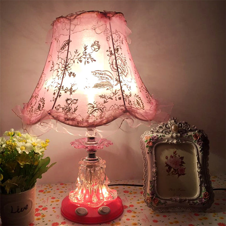 Traditionelle europäische Tischlampe mit Kunststofftrommelspitze und 1-Licht für das Schlafzimmer 