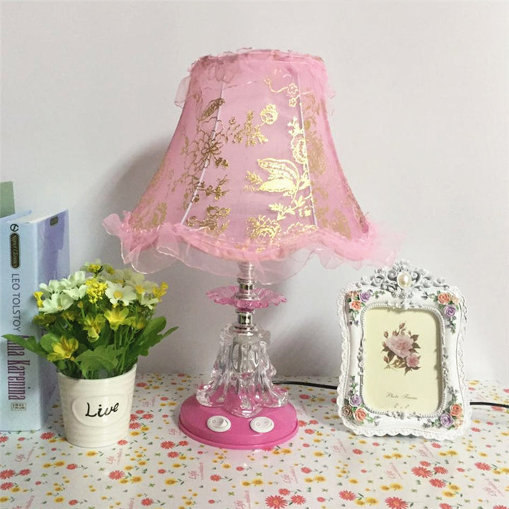 Traditionelle europäische Tischlampe mit Kunststofftrommelspitze und 1-Licht für das Schlafzimmer 