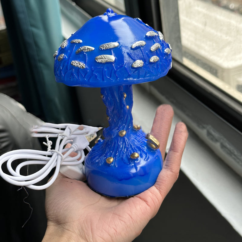 مصباح طاولة LED USB منحوت على شكل فطر من الراتنج بأسلوب آرت ديكو الحديث لغرفة المعيشة 