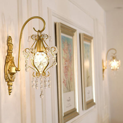 Traditionelle französische Hardware-Kristall-Tropfen-Laterne 1-Licht-Wandleuchte für den Flur 