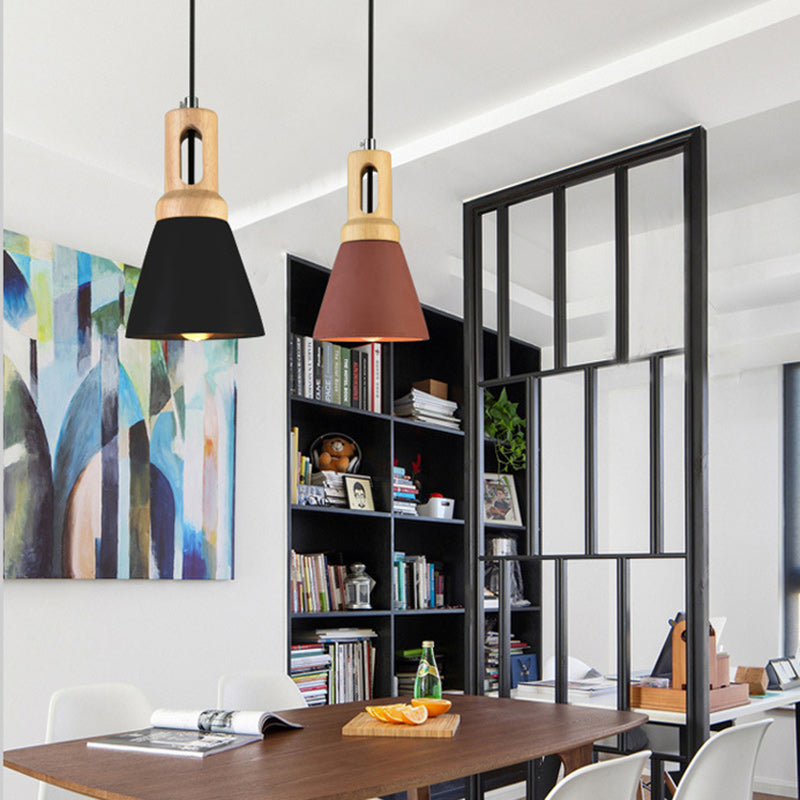 Zeitgenössische skandinavische Holz-Zement-Kegel 1-Licht Pendelleuchte für das Esszimmer 
