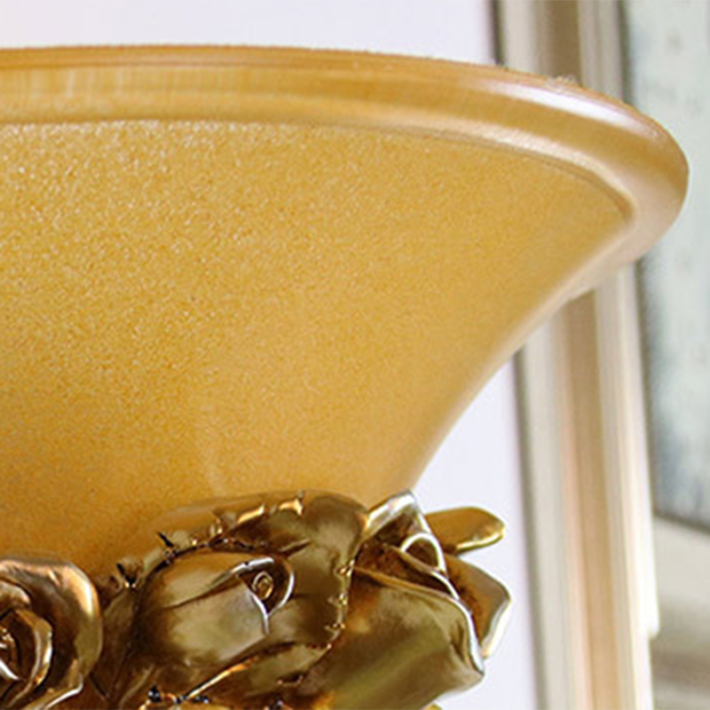 Traditional European Resin Glass Hardware Flower Frosted Horn 1-Light Wall Sconce Lamp For Living Room
