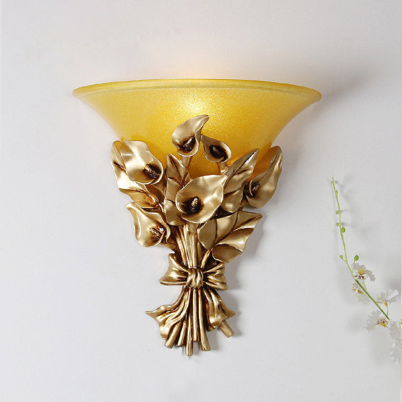 Traditional European Resin Glass Hardware Flower Frosted Horn 1-Light Wall Sconce Lamp For Living Room