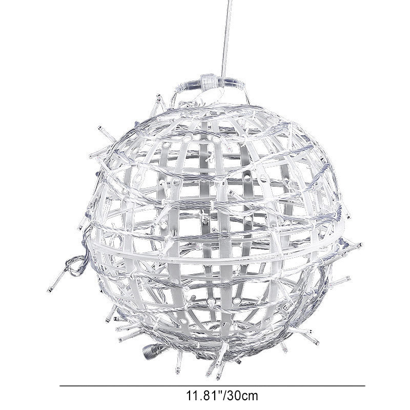 Moderne Art Deco Solar Wasserdichte Geflechtkugel Hängende PVC Kunststoff LED Außenleuchte Landschaftsbeleuchtung für den Garten 