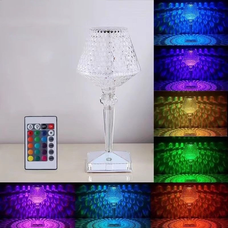 Zeitgenössische kreative wiederaufladbare Acryl-Weinglas-LED-Tischlampe Nachtlicht für das Wohnzimmer 