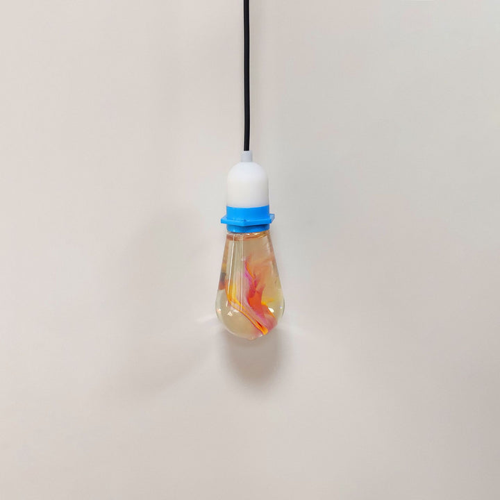 إضاءة خارجية LED على شكل كرة دمعة مقاومة للماء من الراتنج بأسلوب آرت ديكو الحديث لتنسيق الحدائق في الحديقة 