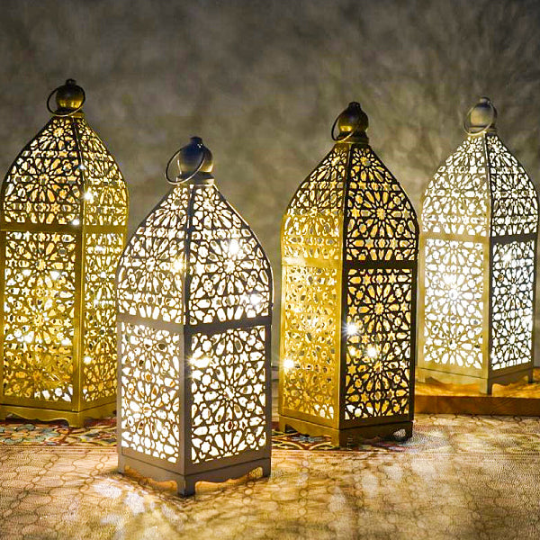 مصباح طاولة LED زخرفي على شكل فانوس مجوف من الحديد بوهيمي معاصر يعمل بالبطارية، ضوء ليلي لغرفة النوم 