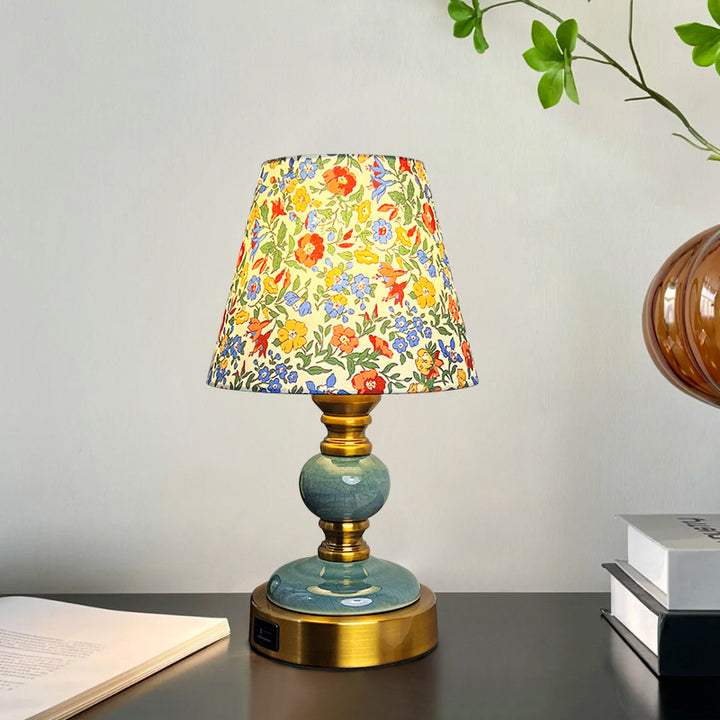 Traditionelle französische Stoff-Keramiklegierung Zylinder Blume Crackle Säule 1-Licht Tischlampe für das Nachttisch 