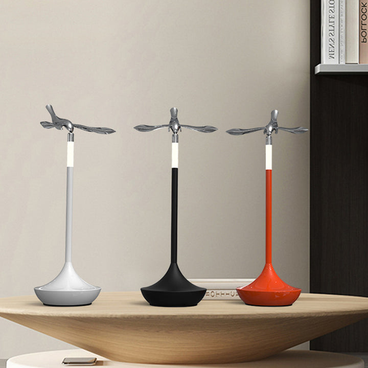 Lampe de table LED rotative en aluminium acrylique rechargeable scandinave contemporaine avec oiseau volant pour chevet 