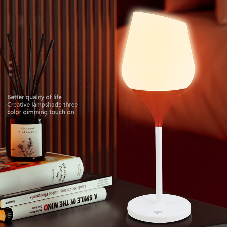 Lampe de table LED en PMMA aluminium et silice rechargeable créative contemporaine pour salle à manger 