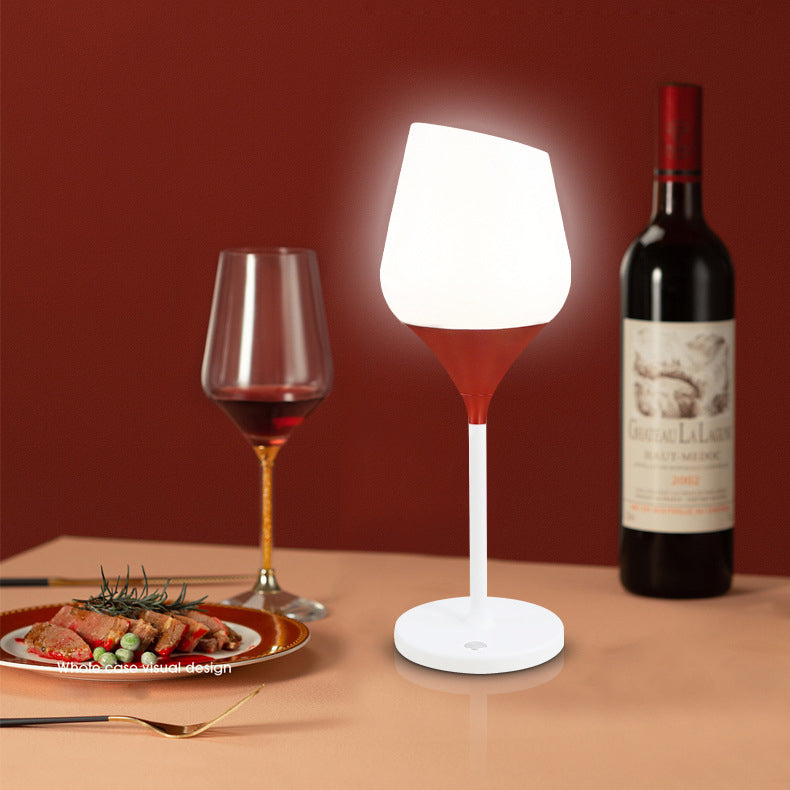 Lampe de table LED en PMMA aluminium et silice rechargeable créative contemporaine pour salle à manger 