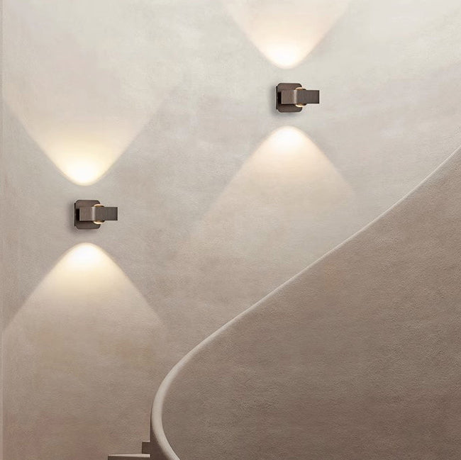 Moderne minimalistische Aluminium quadratische drehbare LED-Wandleuchte für das Bett 