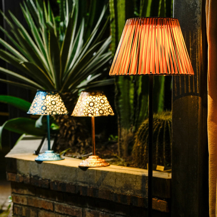 Traditionelle japanische solaraufladbare wasserdichte konische Webeisen-ABS-LED-Außenstehlampe für den Garten 