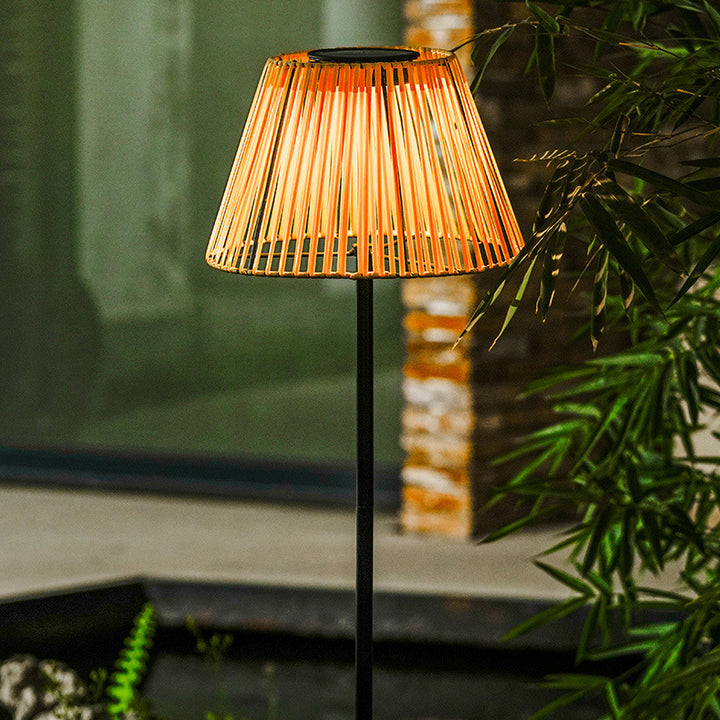 Traditionelle japanische solaraufladbare wasserdichte konische Webeisen-ABS-LED-Außenstehlampe für den Garten 