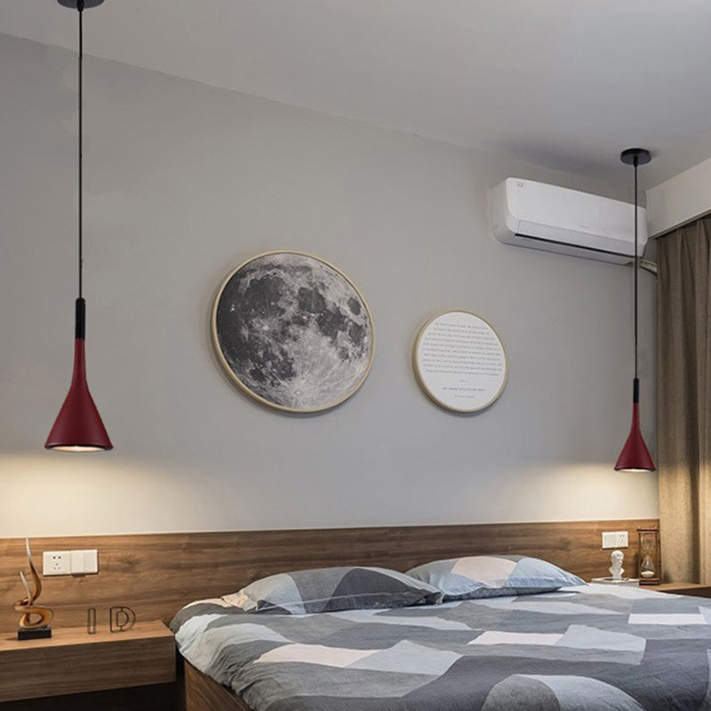 Suspension Luminaire Contemporain Nordique Conique en Fer avec 1 Lumière Pour Chevet 