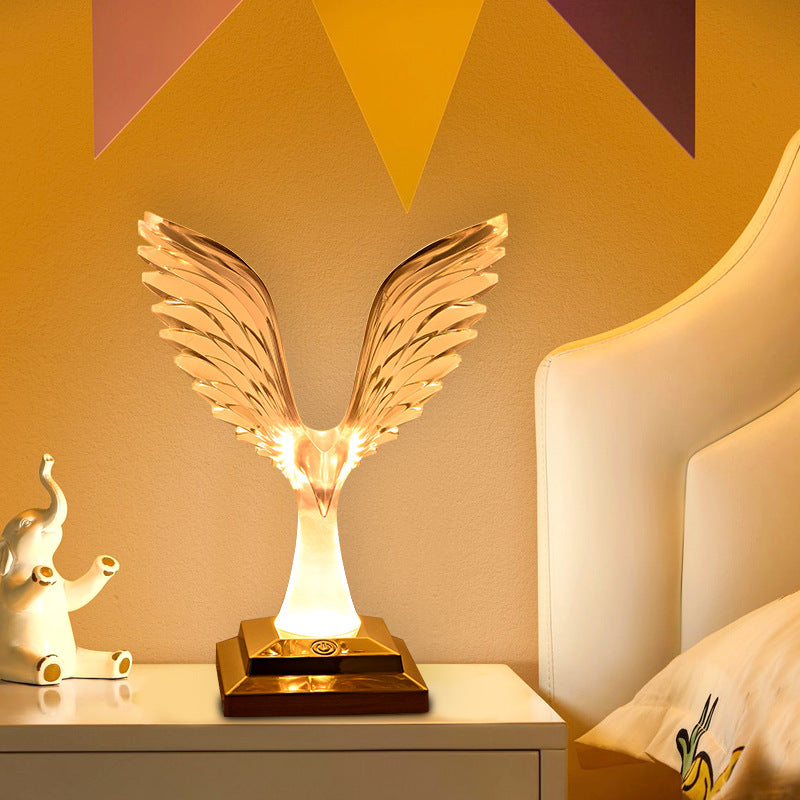 Zeitgenössische Kreative USB ABS Acryl Spannweite Adler Aroma LED Tischlampe Nachtlicht Für Nachttisch 