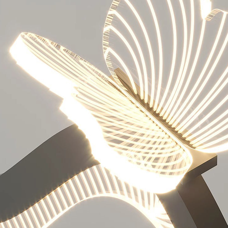 Zeitgenössische nordische Eisen-Aluminium-Acryl-Schmetterlingswellen-LED-Kronleuchter Insellicht für das Esszimmer 