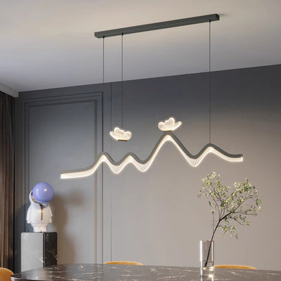 Zeitgenössische nordische Eisen-Aluminium-Acryl-Schmetterlingswellen-LED-Kronleuchter Insellicht für das Esszimmer 