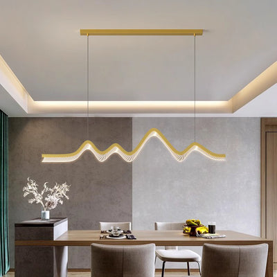 Zeitgenössische nordische Eisen-Aluminium-Acryl-Schmetterlingswellen-LED-Kronleuchter Insellicht für das Esszimmer 