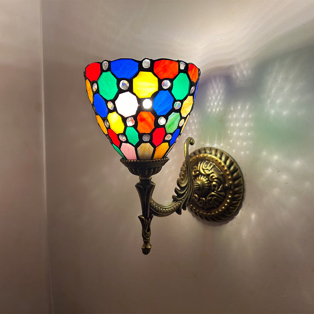Applique murale 1 lumière en verre Tiffany traditionnel en alliage de zinc avec perles en pétales pour couloir 