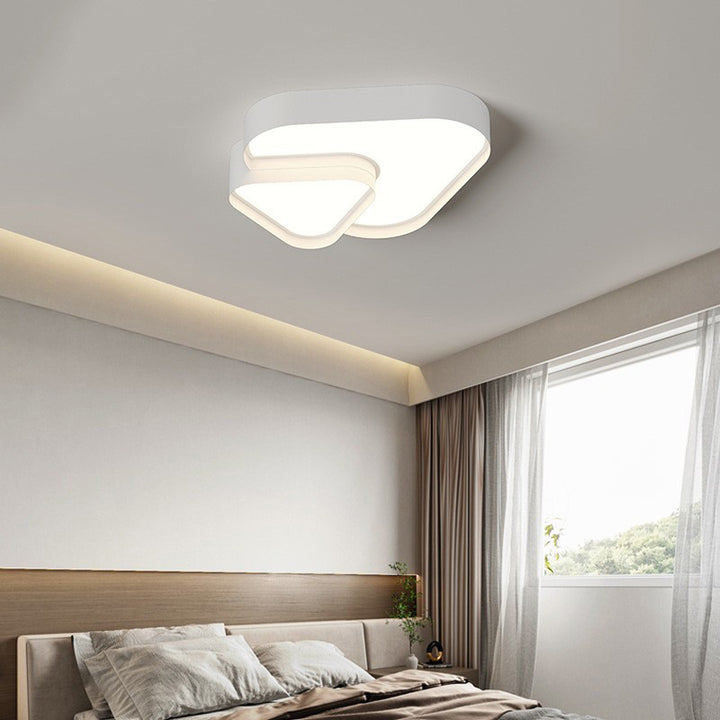 Plafonnier LED en acrylique triangulaire minimaliste moderne pour chambre à coucher 