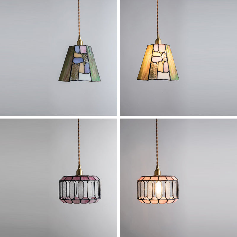 Lumière suspendue 1-lumière en verre de cuivre Tiffany traditionnel faite à la main cylindre conique pierre irrégulière pour chevet 