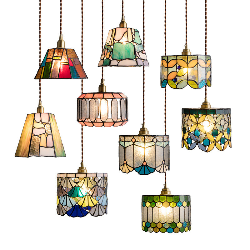 Lumière suspendue 1-lumière en verre de cuivre Tiffany traditionnel faite à la main cylindre conique pierre irrégulière pour chevet 