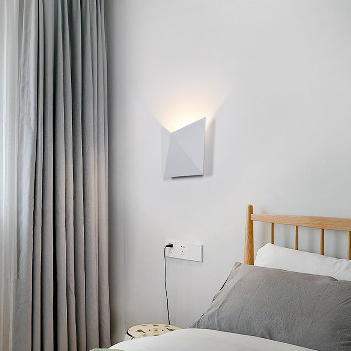 Applique murale LED en aluminium étanche à enveloppe de simplicité moderne pour patio extérieur 