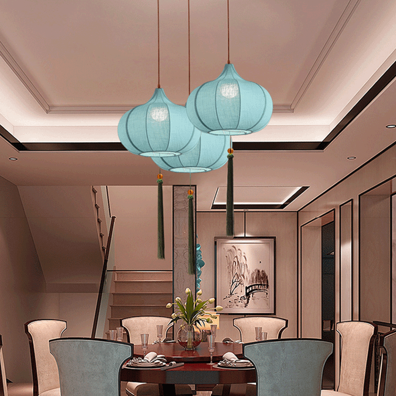 Traditionelle chinesische Laterne aus Eisenstoff in elliptischer Zylinderform mit Quasten, 1/3 Licht Kronleuchter für das Esszimmer 