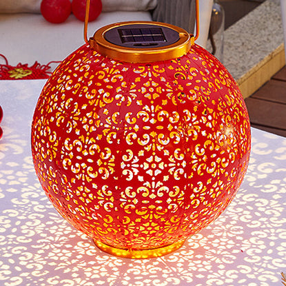 Lanterne en fer creusée étanche solaire traditionnelle chinoise LED lumière extérieure éclairage paysager pour jardin 