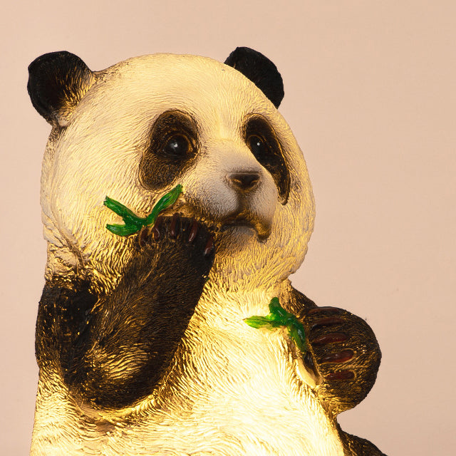 Moderne Art Deco Solar Wasserdichte Harz Fiberglas Imitation Panda Bambussprosse LED Außenleuchte Landschaftsbeleuchtung für Garten 