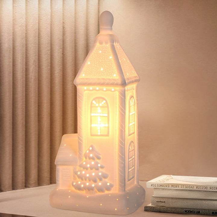 Zeitgenössische Nordische Batterie Keramik Spitzhaus Weihnachtsbaum LED Tischlampe Nachtlicht für Schlafzimmer 