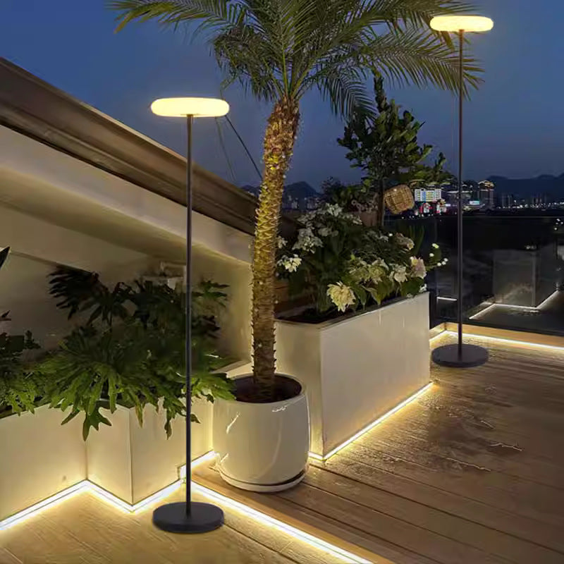 مصباح أرضي LED دائري من الألومنيوم PE قابل لإعادة الشحن بالطاقة الشمسية ومقاوم للماء للحديقة 