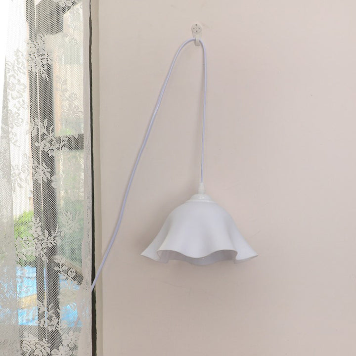 Traditionelle französische USB Floral Acryl Hängelampe 1-Licht Wandleuchte Nachttischlampe für das Schlafzimmer 