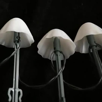 إضاءة المناظر الطبيعية الخارجية بمصابيح LED على شكل فطر مقاومة للماء مصنوعة من PVC وبطارية شمسية إبداعية معاصرة للحديقة 