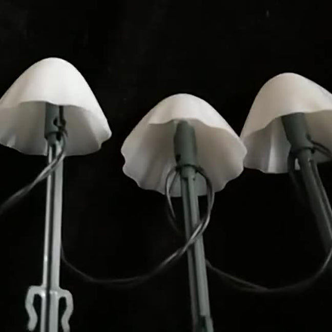 إضاءة المناظر الطبيعية الخارجية بمصابيح LED على شكل فطر مقاومة للماء مصنوعة من PVC وبطارية شمسية إبداعية معاصرة للحديقة 