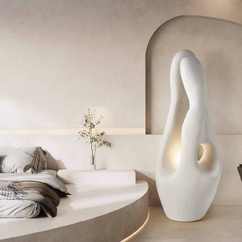 Lámpara de pie de 1 luz con estatua irregular de poliestireno creativo contemporáneo para sala de estar 