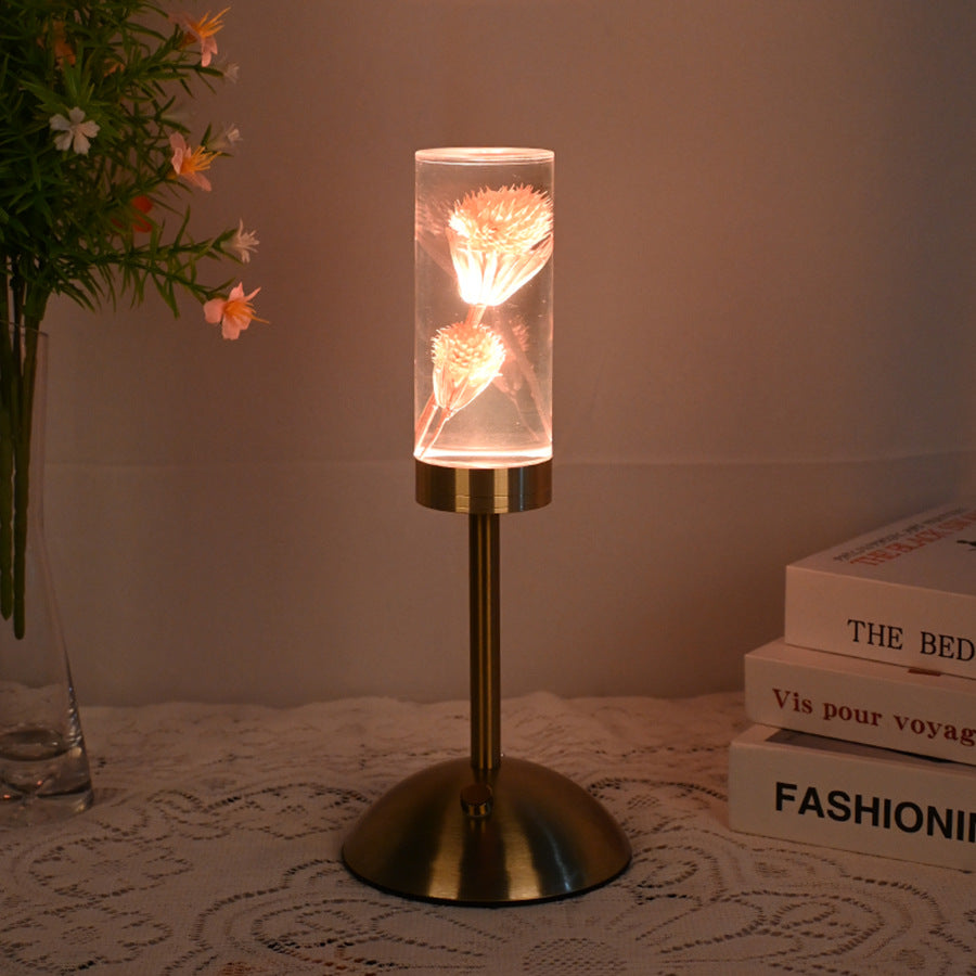 Zeitgenössische kreative USB-wiederaufladbare ewige Blume Gänseblümchen Löwenzylinder Eisen Acryl LED Tischlampe Nachtlicht für den Nachttisch 