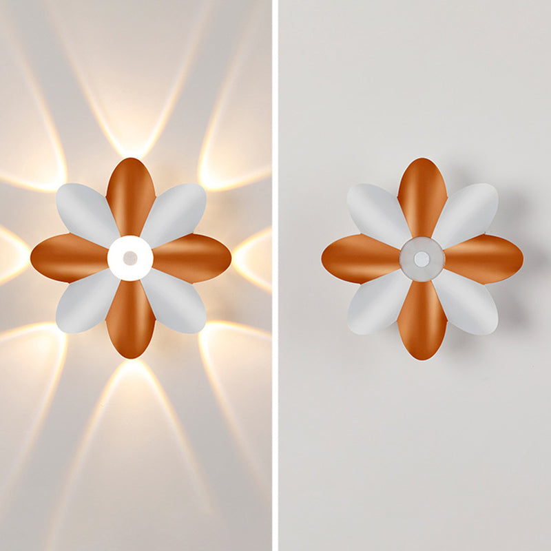 Aplique de pared LED de flor de acrílico de aluminio impermeable contemporáneo escandinavo para patio exterior 