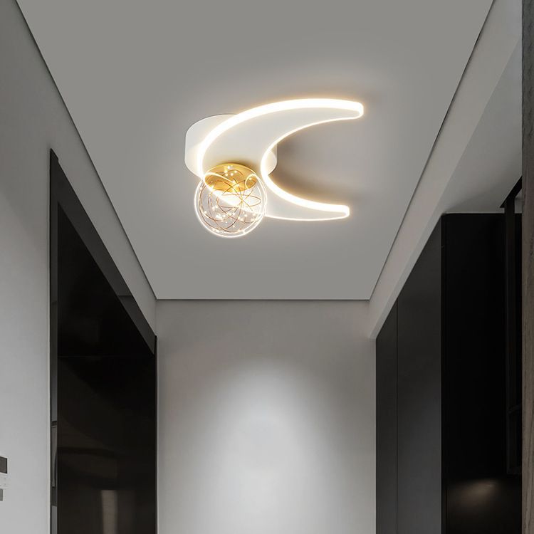 現代の北欧スタイルのアイロンアクリルガラスムーンスターボールLEDセミフラッシュマウント天井灯、廊下用 