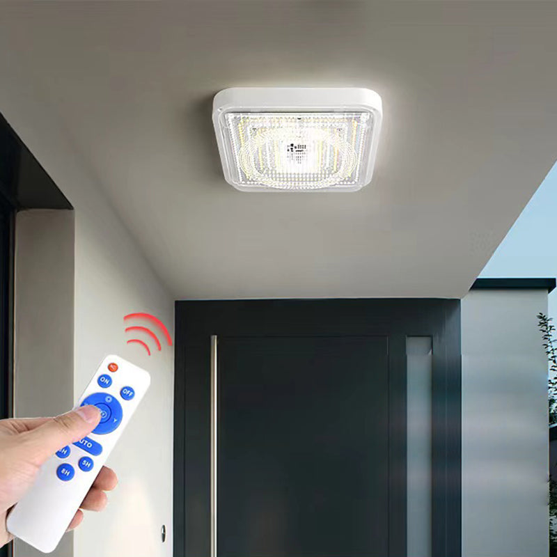 ضوء السقف LED المربع المقاوم للماء بالطاقة الشمسية من ABS بتصميم بسيط حديث للفناء الخارجي 