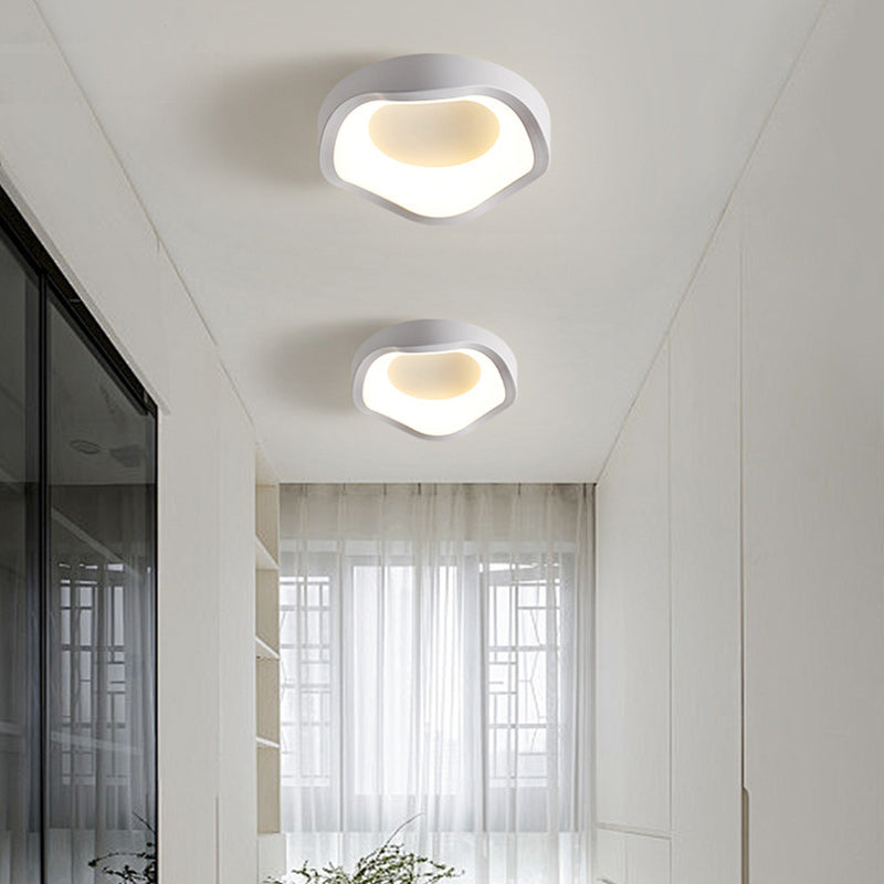 Plafonnier LED contemporain scandinave en fer et acrylique avec motif de fleurs rondes et nuages pour couloir 