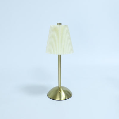 Lámpara de mesa LED cilíndrica con pliegues de tela recargable escandinava contemporánea para mesita de noche 