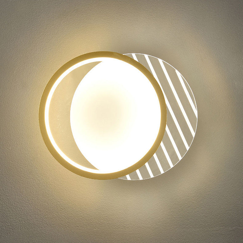 Applique murale LED carrée ronde à rayures en fer acrylique PVC de simplicité moderne pour chevet 